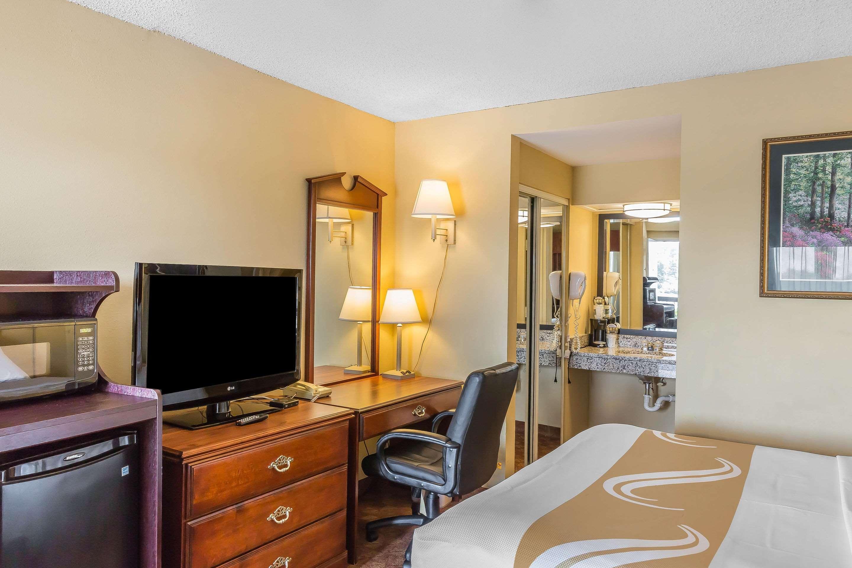 Quality Inn Calera Exterior photo