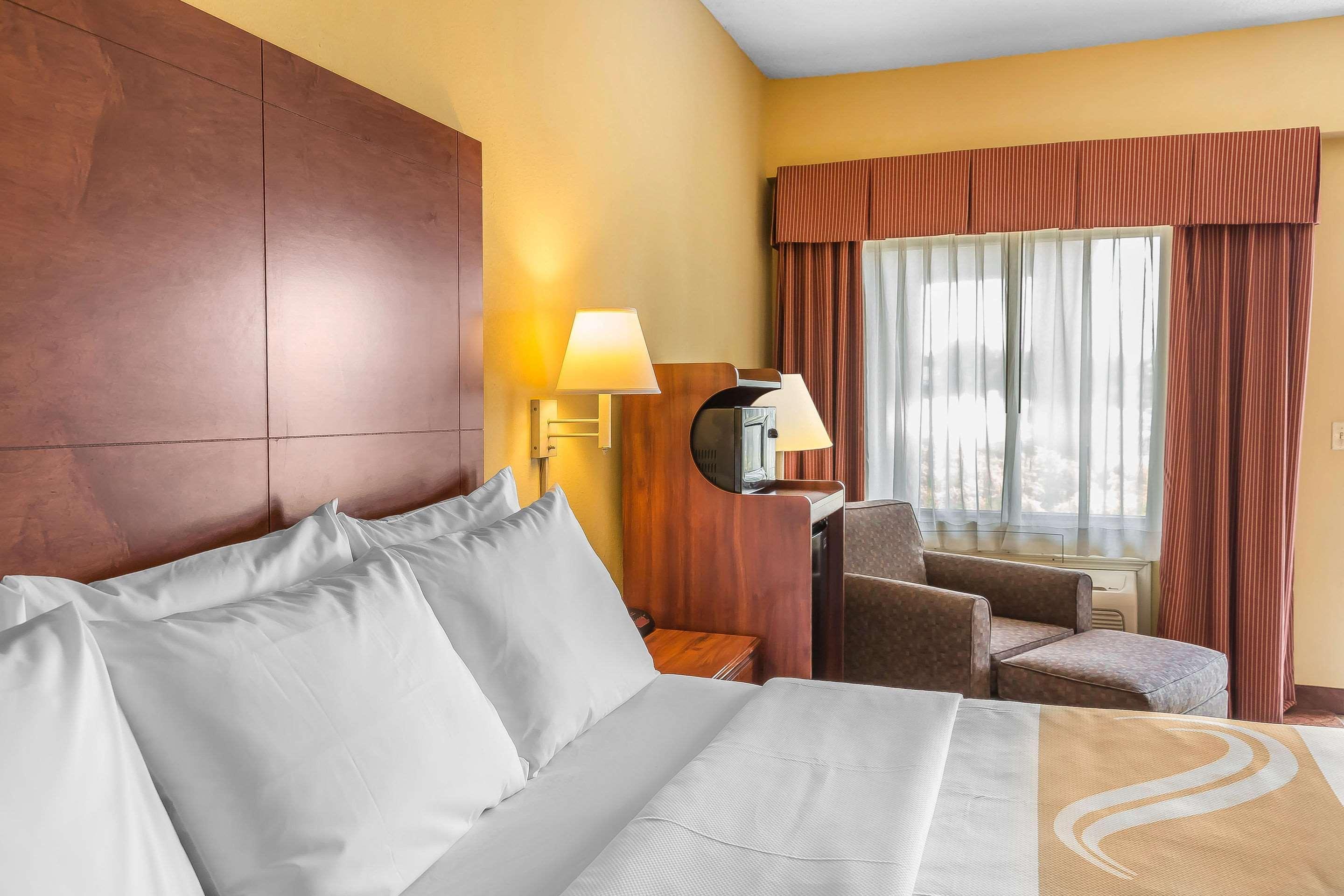 Quality Inn Calera Exterior photo