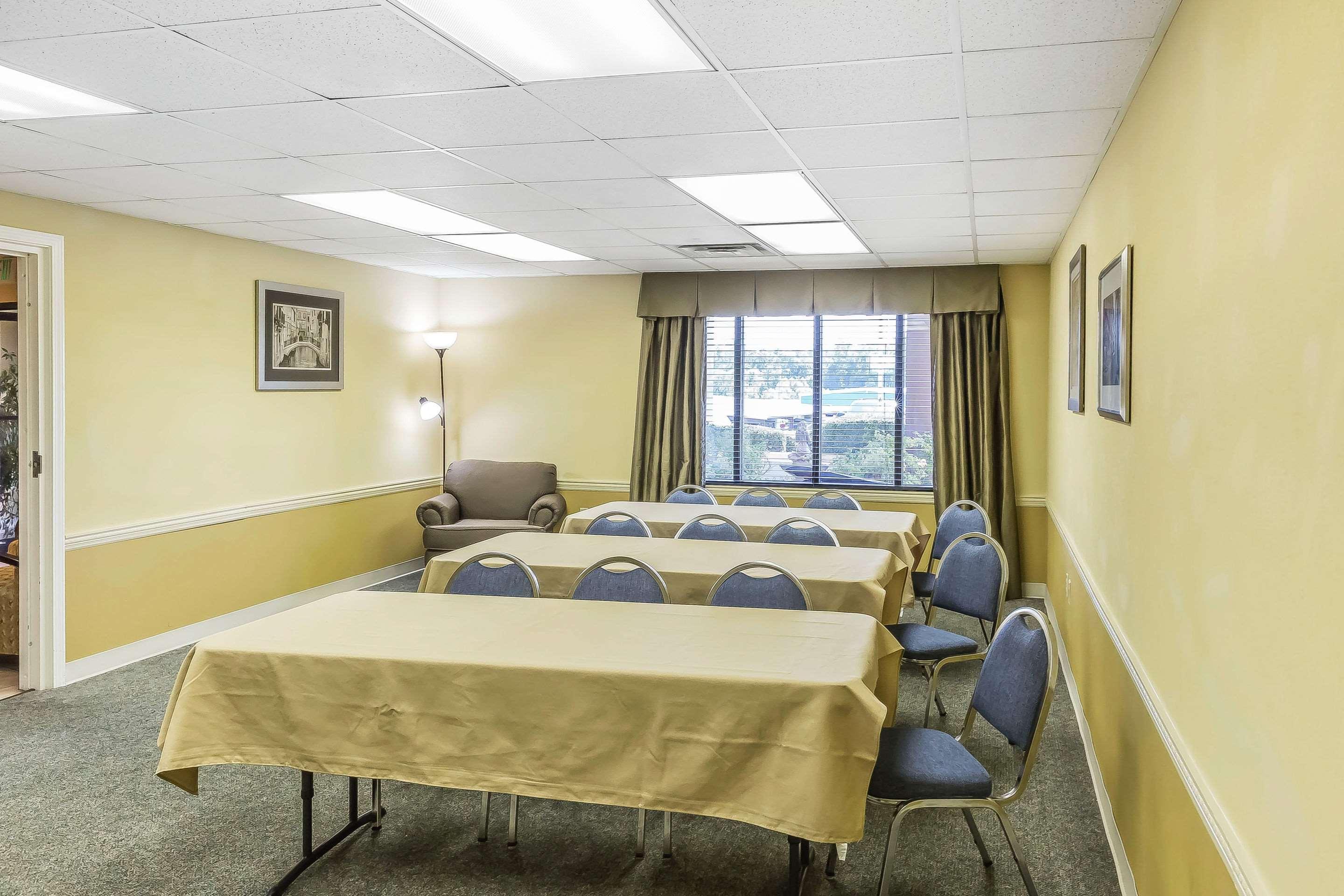 Quality Inn Calera Exterior photo