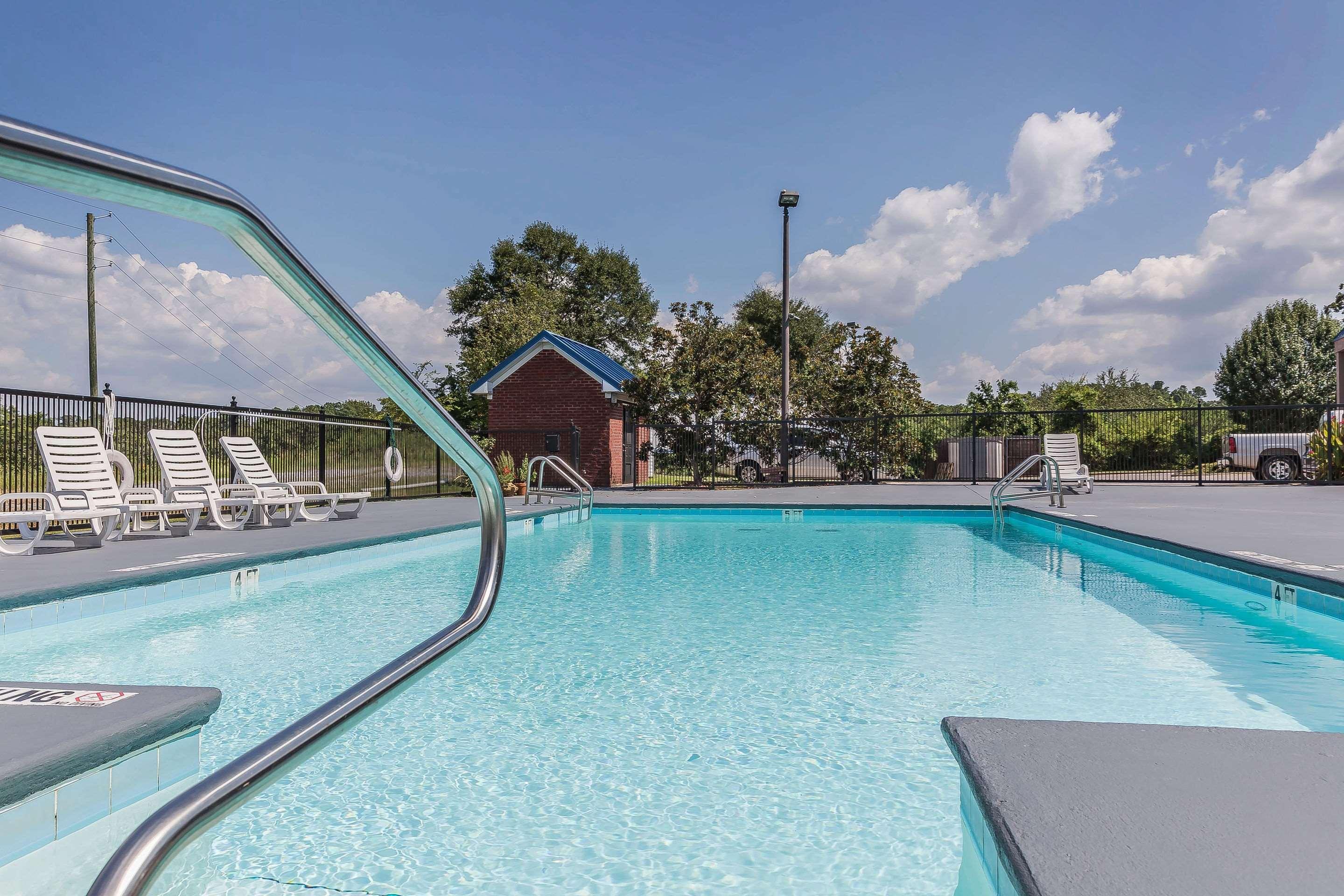 Quality Inn Calera Exterior photo