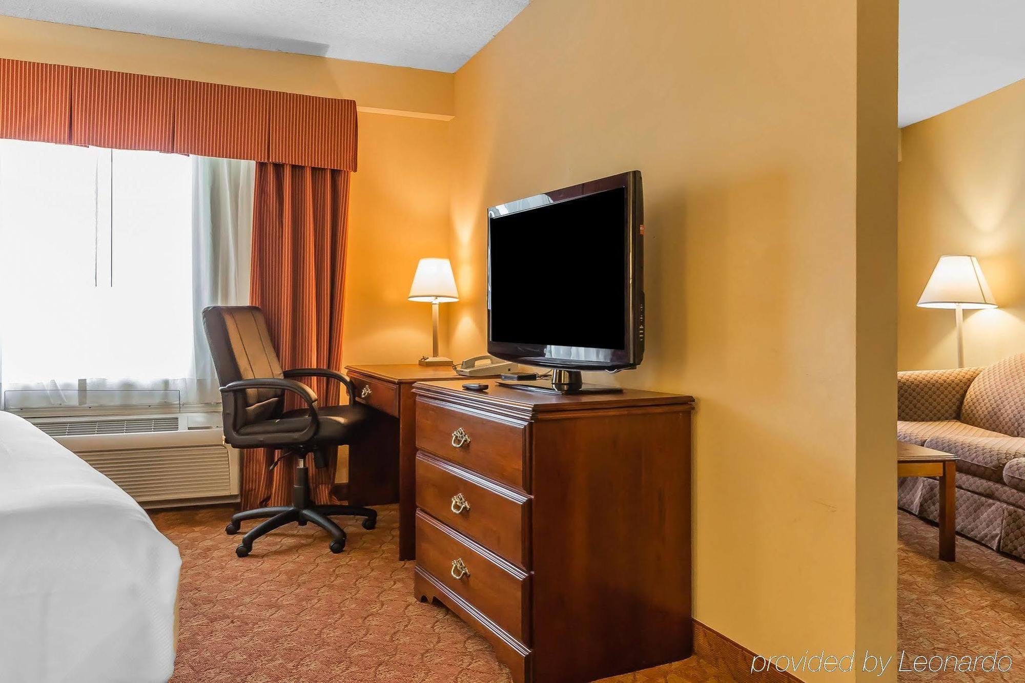 Quality Inn Calera Exterior photo