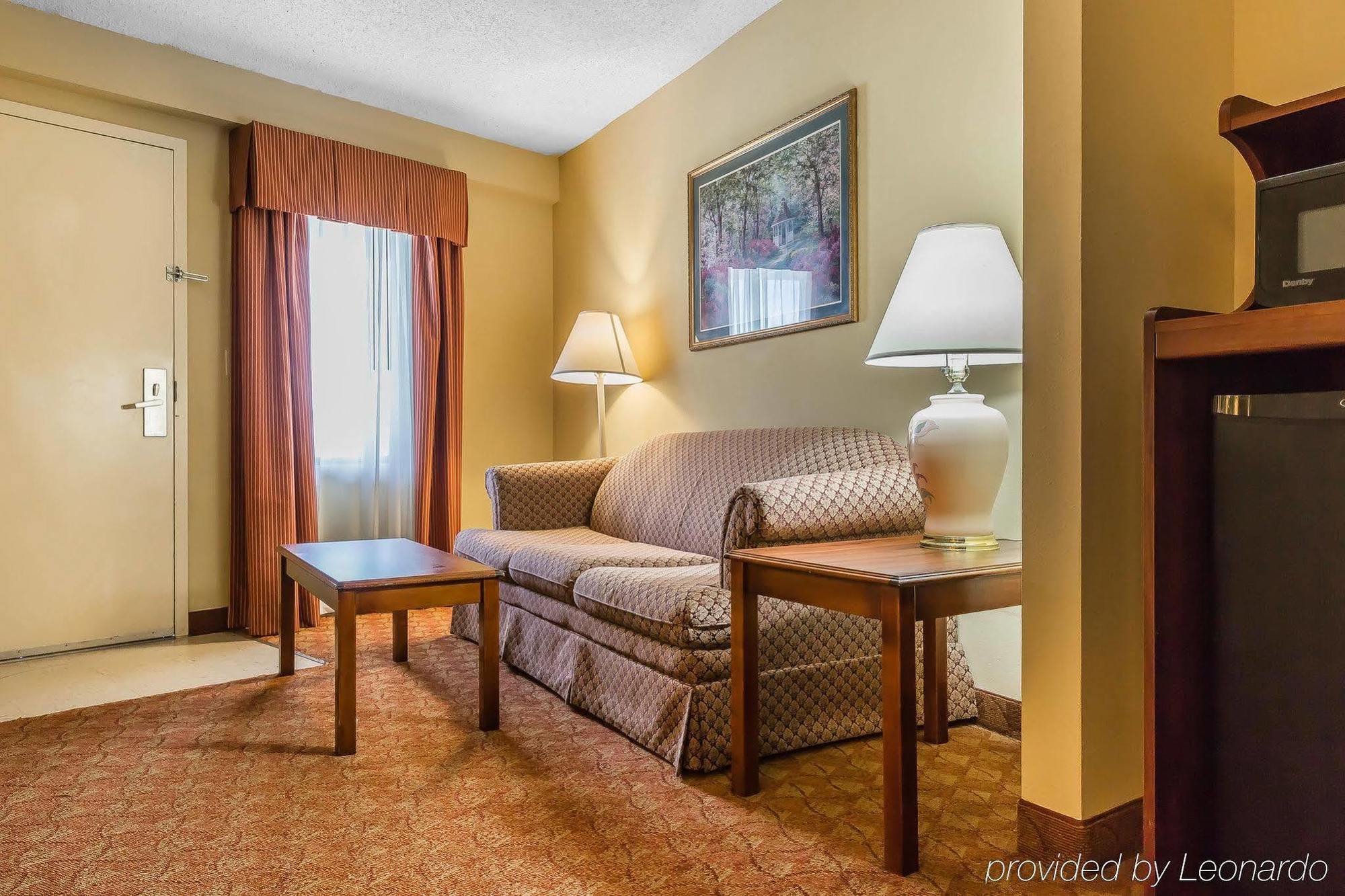 Quality Inn Calera Exterior photo